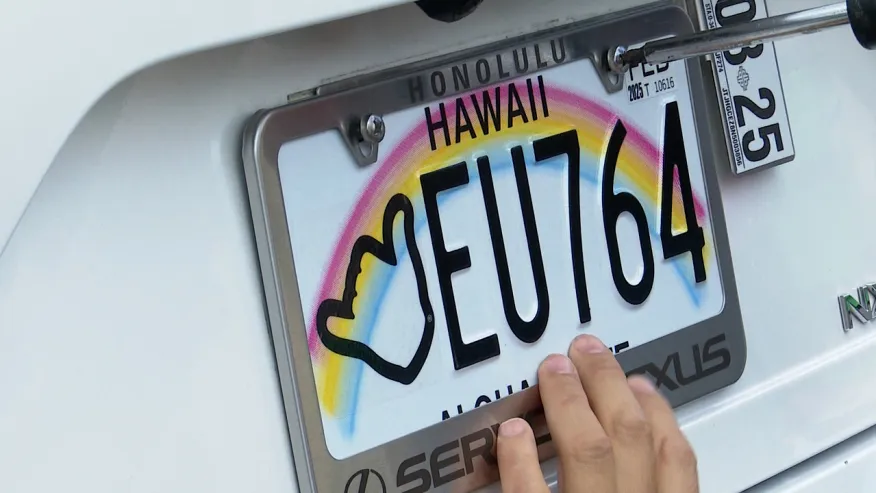 Shaka plates hit Hawaii roadways